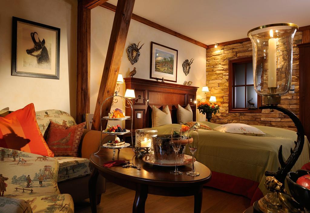 Relais & Chateaux Jagdhof Glashuette 바트라아스페 객실 사진