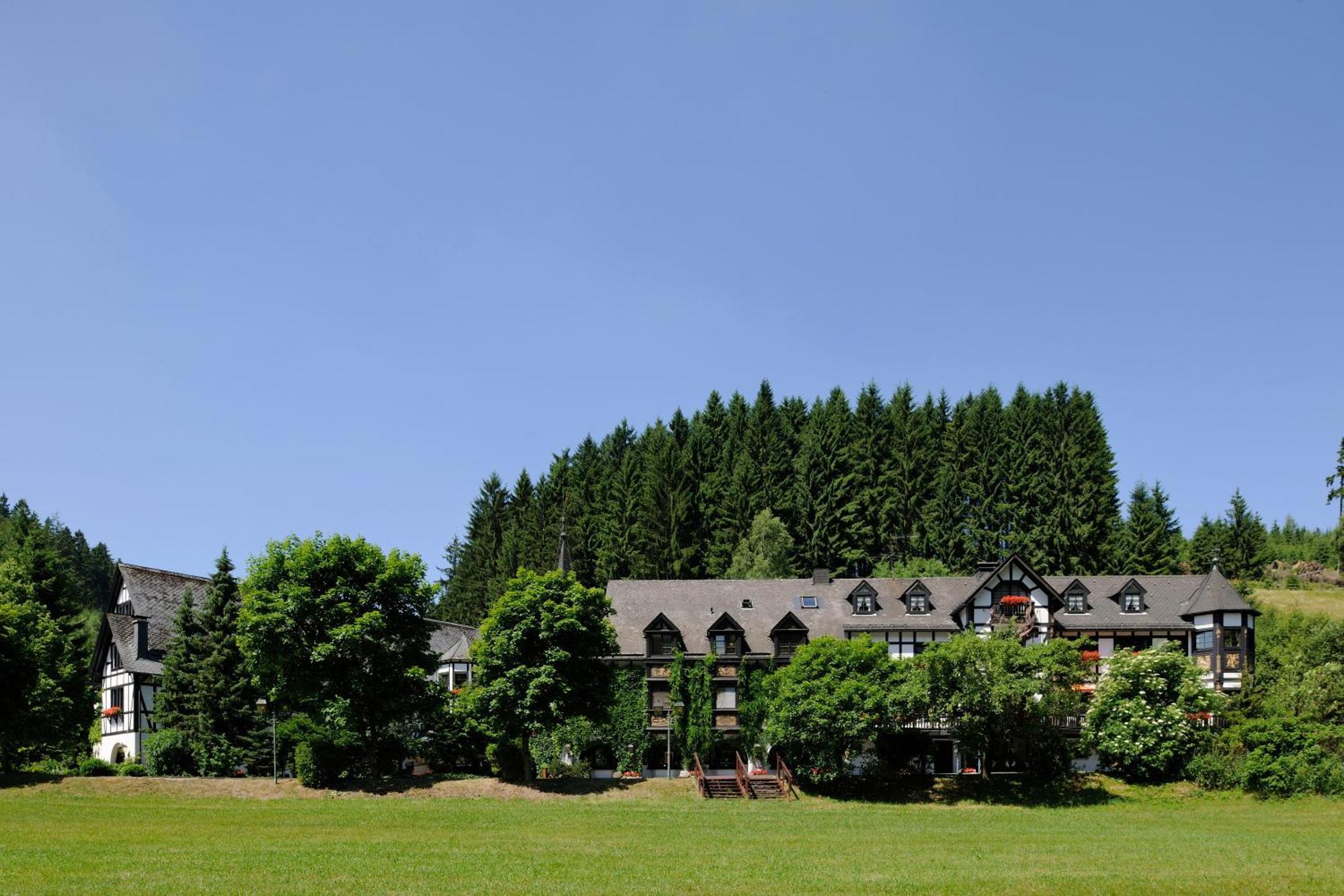Relais & Chateaux Jagdhof Glashuette 바트라아스페 외부 사진