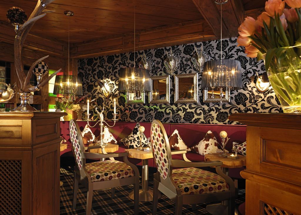 Relais & Chateaux Jagdhof Glashuette 바트라아스페 외부 사진